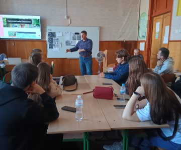 Відбулося спільне засідання студентських наукових проблемних груп та гуртка кафедри географії, методики її навчання та туризму